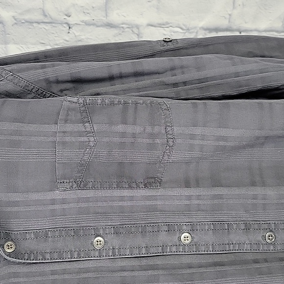 ROCK‎ AND REPUBLIC Men's Gray Casual Shirt Large - Picture 3 of 7